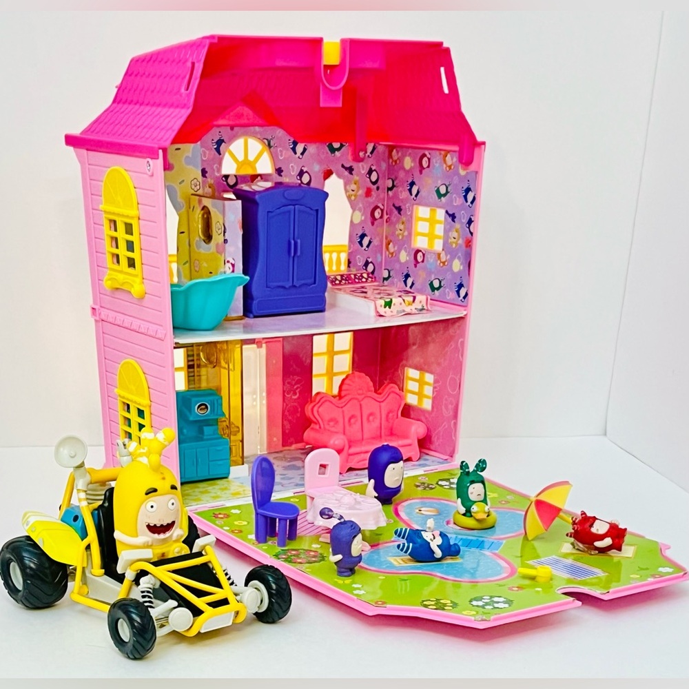 RARE ODDBODS Playhouse + Buggy + Figures